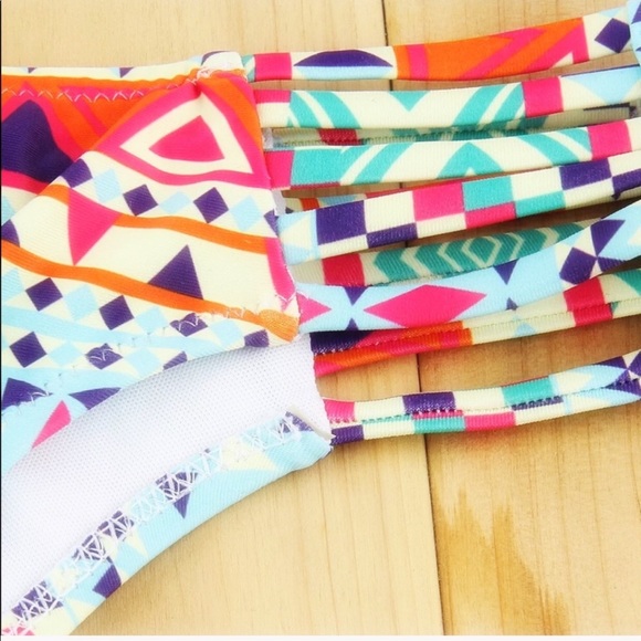 Sz - M/L Two Piece Design Fringes - Picture 3 of 5